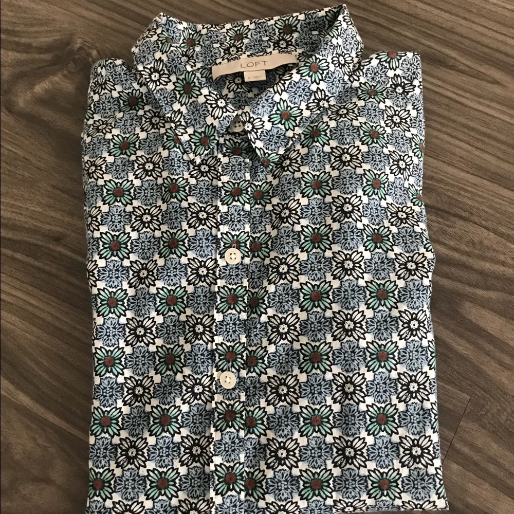 LOFT Long Sleeve Patterned Blouse size M